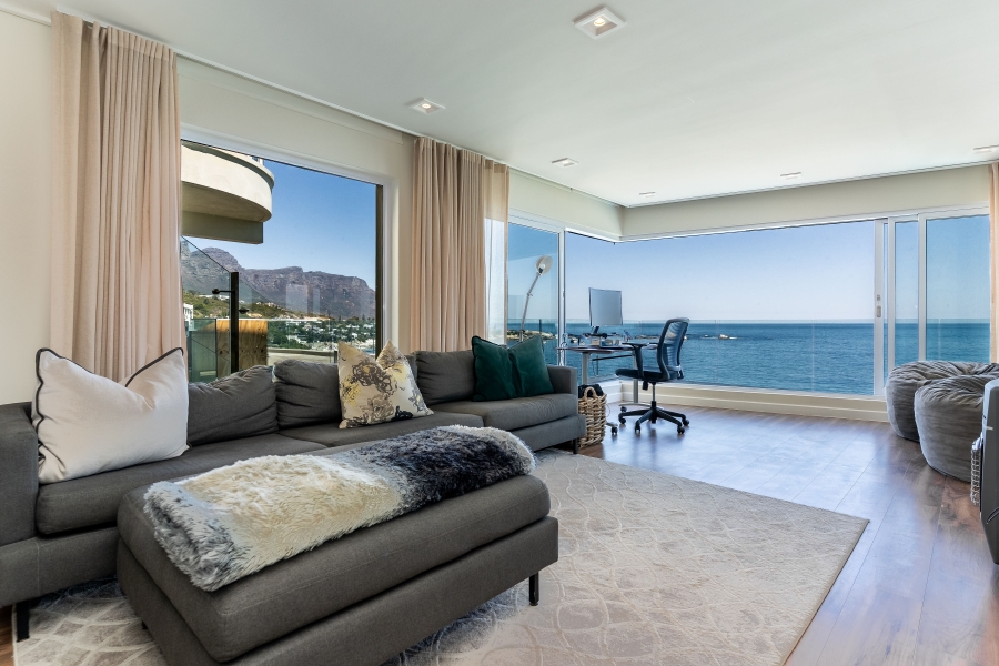 To Let 3 Bedroom Property for Rent in Clifton Western Cape